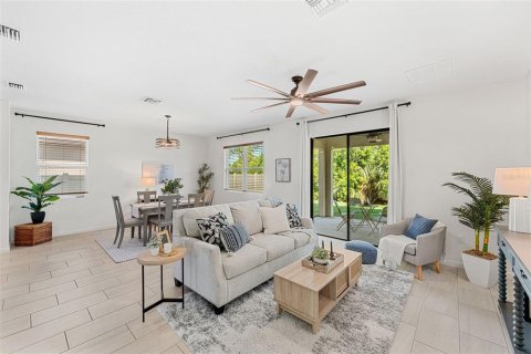 House in West Melbourne, Florida 5 bedrooms, 304.25 sq.m. № 1850207 - photo 24