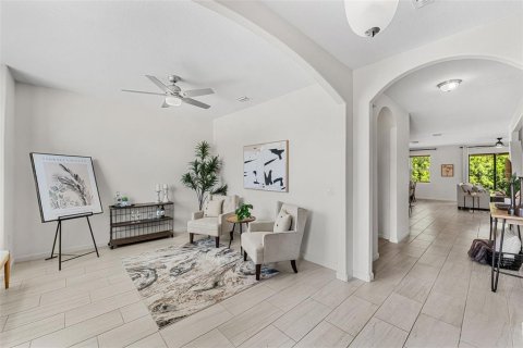 House in West Melbourne, Florida 5 bedrooms, 304.25 sq.m. № 1850207 - photo 9