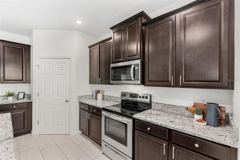 House in West Melbourne, Florida 5 bedrooms, 304.25 sq.m. № 1850207 - photo 17