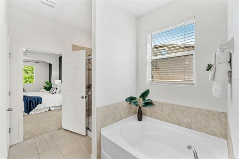 House in West Melbourne, Florida 5 bedrooms, 304.25 sq.m. № 1850207 - photo 30