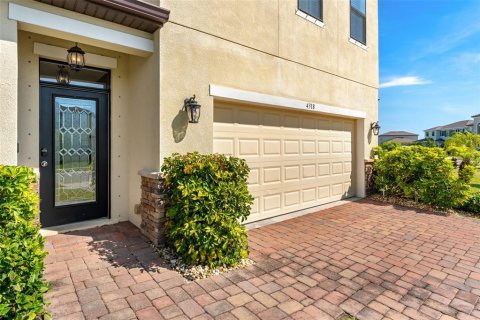 House in West Melbourne, Florida 5 bedrooms, 304.25 sq.m. № 1850207 - photo 3