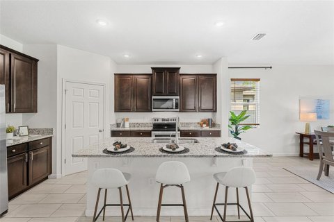 House in West Melbourne, Florida 5 bedrooms, 304.25 sq.m. № 1850207 - photo 12