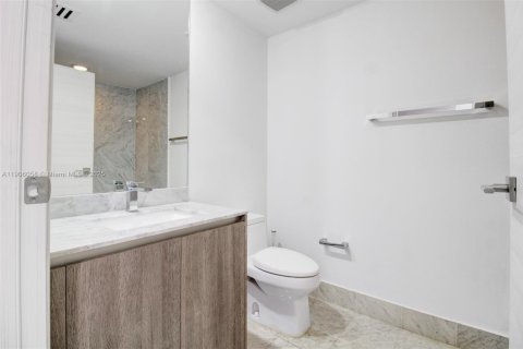 Condominio en venta en Miami, Florida, 3 dormitorios, 134.71 m2 № 2076863 - foto 23