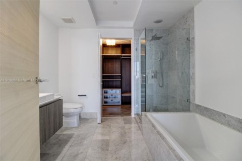 Condominio en venta en Miami, Florida, 3 dormitorios, 134.71 m2 № 2076863 - foto 10