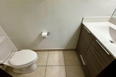 Adosado en venta en Miami Lakes, Florida, 3 dormitorios, 147.53 m2 № 1992988 - foto 18