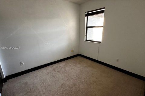 Adosado en venta en Miami Lakes, Florida, 3 dormitorios, 147.53 m2 № 1992988 - foto 30