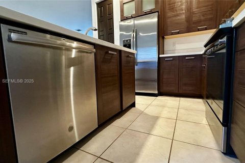 Adosado en venta en Miami Lakes, Florida, 3 dormitorios, 147.53 m2 № 1992988 - foto 14