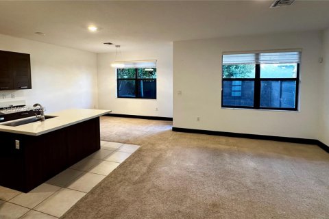 Adosado en venta en Miami Lakes, Florida, 3 dormitorios, 147.53 m2 № 1992988 - foto 5