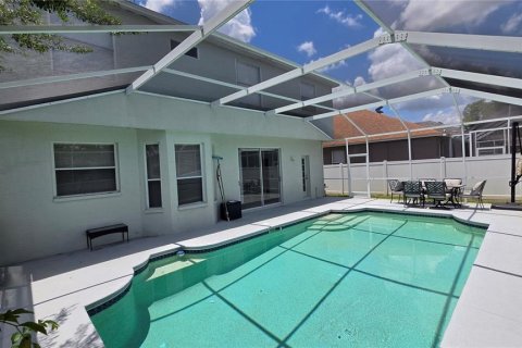 House in Tampa, Florida 4 bedrooms, 193.24 sq.m. № 2110087 - photo 7