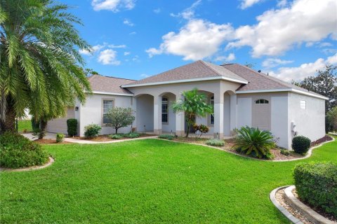 House in Leesburg, Florida 3 bedrooms, 209.87 sq.m. № 1430558 - photo 1