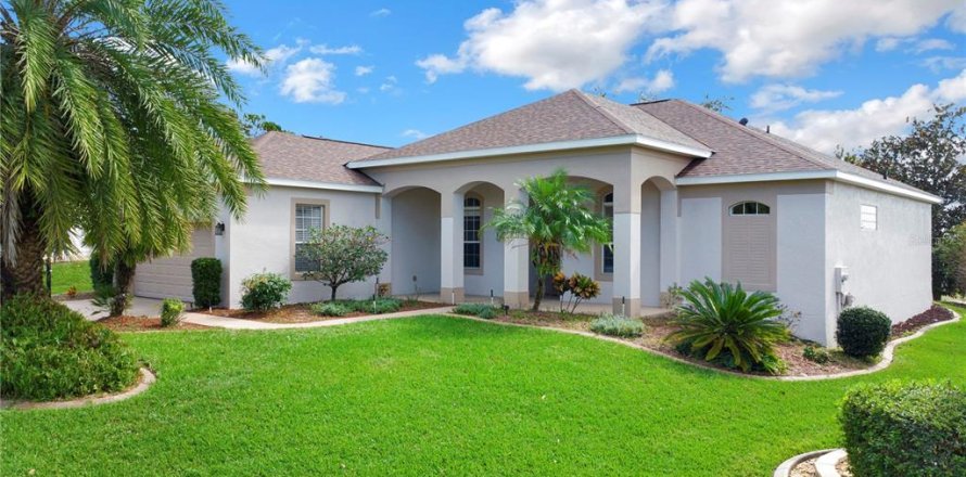 Casa en Leesburg, Florida 3 dormitorios, 209.87 m2 № 1430558