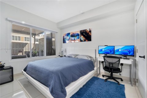 Touwnhouse à vendre à Homestead, Floride: 4 chambres, 133.22 m2 № 2186430 - photo 11