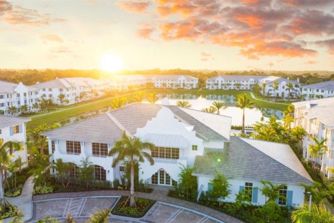 Appartement à louer à Lake Worth, Floride: 2 chambres, 104.52 m2 № 1482780 - photo 1