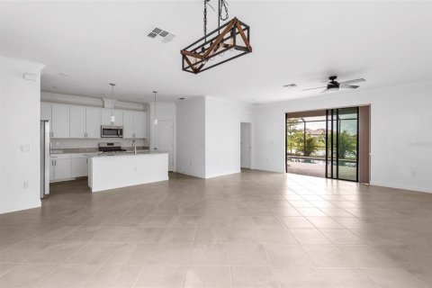 House in Bradenton, Florida 3 bedrooms, 170.94 sq.m. № 1834788 - photo 9