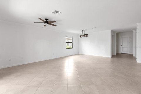 House in Bradenton, Florida 3 bedrooms, 170.94 sq.m. № 1834788 - photo 10