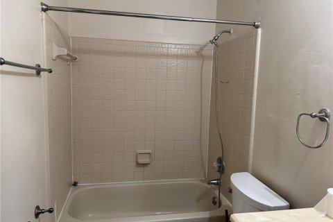 Adosado en venta en Gainesville, Florida, 2 dormitorios, 102.75 m2 № 2220134 - foto 11
