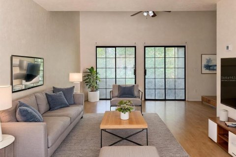 Adosado en venta en Gainesville, Florida, 2 dormitorios, 102.75 m2 № 2220134 - foto 2