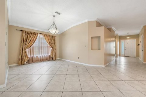 House in Orlando, Florida 3 bedrooms, 151.24 sq.m. № 2199908 - photo 14