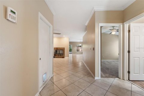 House in Orlando, Florida 3 bedrooms, 151.24 sq.m. № 2199908 - photo 4