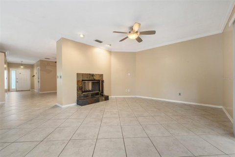 House in Orlando, Florida 3 bedrooms, 151.24 sq.m. № 2199908 - photo 17
