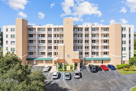 Copropriété à vendre à Saint Petersburg, Floride: 2 chambres, 111.02 m2 № 1403929 - photo 1