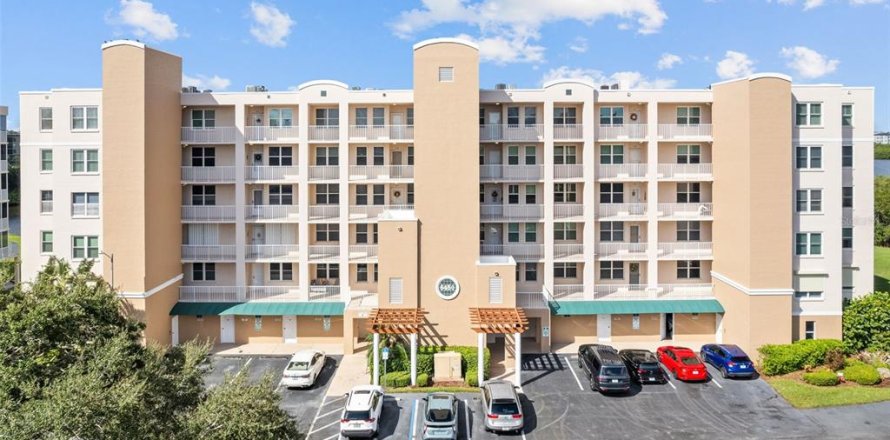 Condo à Saint Petersburg, Floride, 2 chambres  № 1403929