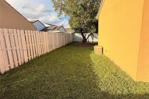 Villa ou maison à vendre à Weston, Floride: 3 chambres, 137.31 m2 № 1939014 - photo 28