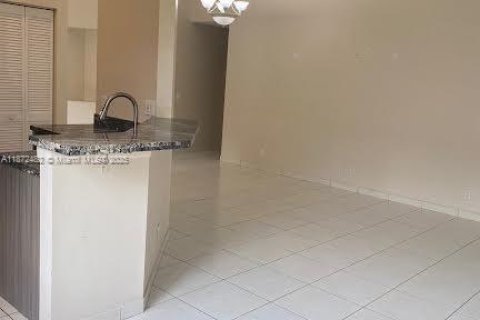 Купить виллу или дом в Уэстон, Флорида 3 спальни, 137.31м2, № 1939014 - фото 1