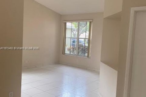 Купить виллу или дом в Уэстон, Флорида 3 спальни, 137.31м2, № 1939014 - фото 2