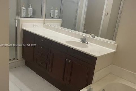 Купить виллу или дом в Уэстон, Флорида 3 спальни, 137.31м2, № 1939014 - фото 18