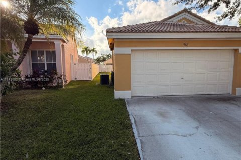 Villa ou maison à vendre à Weston, Floride: 3 chambres, 137.31 m2 № 1939014 - photo 29
