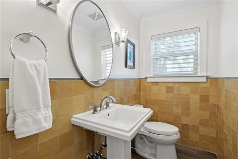 House in Saint Pete Beach, Florida 4 bedrooms, 248.61 sq.m. № 1740429 - photo 24