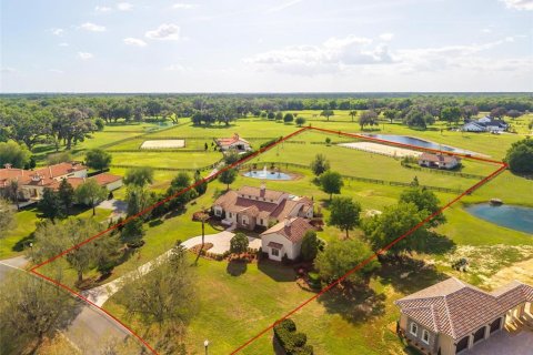 Casa en Dunnellon, Florida 5 dormitorios, 353.12 m2 № 2115512
