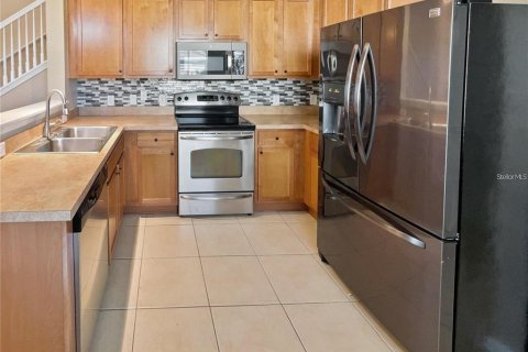 Townhouse in Ocala, Florida 3 bedrooms, 143.26 sq.m. № 2228259 - photo 4