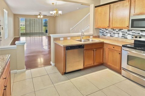 Townhouse in Ocala, Florida 3 bedrooms, 143.26 sq.m. № 2228259 - photo 5