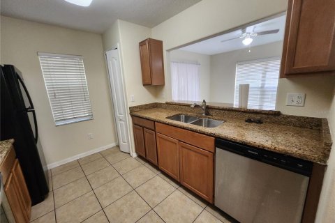 Touwnhouse à louer à Riverview, Floride: 3 chambres, 130.81 m2 № 2097052 - photo 8