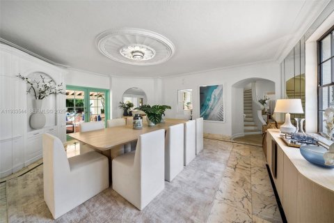 Villa ou maison à vendre à Miami Beach, Floride: 6 chambres, 569.68 m2 № 2038024 - photo 27