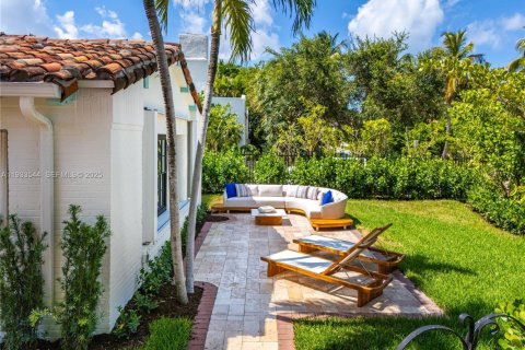Villa ou maison à vendre à Miami Beach, Floride: 6 chambres, 569.68 m2 № 2038024 - photo 11