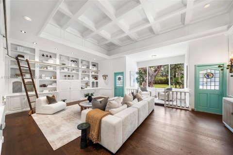 Villa ou maison à vendre à Miami Beach, Floride: 6 chambres, 569.68 m2 № 2038024 - photo 23