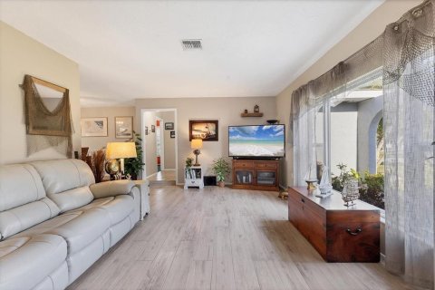 Casa en venta en Bradenton, Florida, 3 dormitorios, 177.72 m2 № 1651689 - foto 9