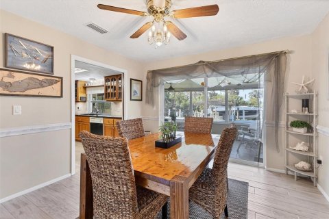 Casa en venta en Bradenton, Florida, 3 dormitorios, 177.72 m2 № 1651689 - foto 12