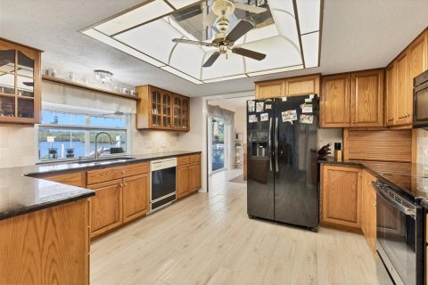 Casa en venta en Bradenton, Florida, 3 dormitorios, 177.72 m2 № 1651689 - foto 16