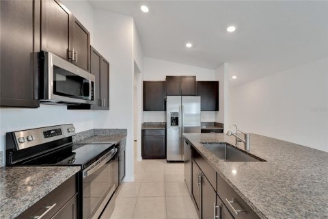 House in Wimauma, Florida 3 bedrooms, 137.87 sq.m. № 1783451 - photo 7