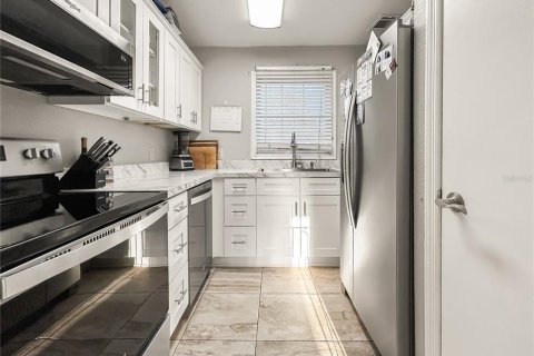 Condominio en venta en Tampa, Florida, 2 dormitorios, 86.21 m2 № 2143009 - foto 9