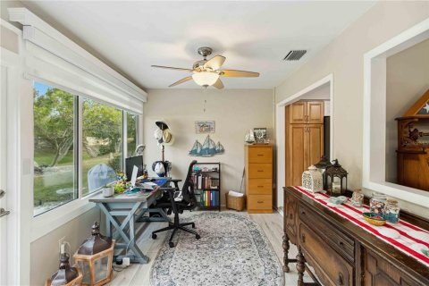 House in Englewood, Florida 2 bedrooms, 131.36 sq.m. № 1640354 - photo 21