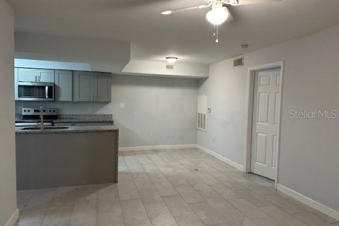 Condo in Kissimmee, Florida, 2 bedrooms  № 1535790 - photo 5