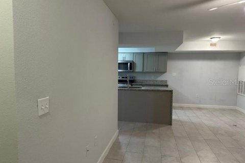 Condo in Kissimmee, Florida, 2 bedrooms  № 1535790 - photo 6