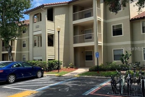 Condo in Kissimmee, Florida, 2 bedrooms  № 1535790 - photo 1