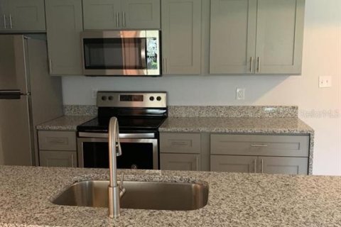 Condo in Kissimmee, Florida, 2 bedrooms  № 1535790 - photo 8