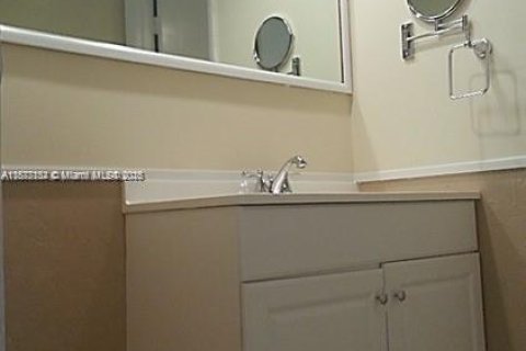 Condominio en venta en Miami, Florida, 1 dormitorio, 67.35 m2 № 1983346 - foto 11